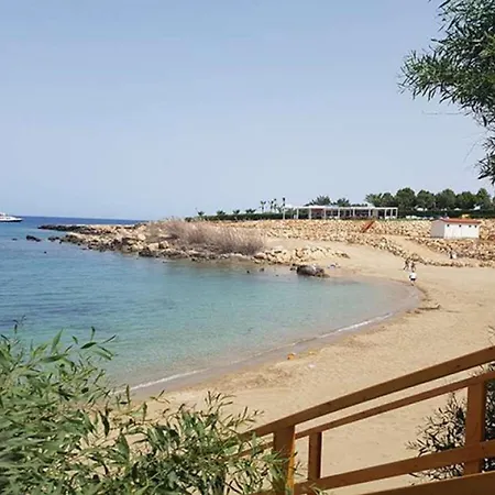 Queen Helena * Protaras